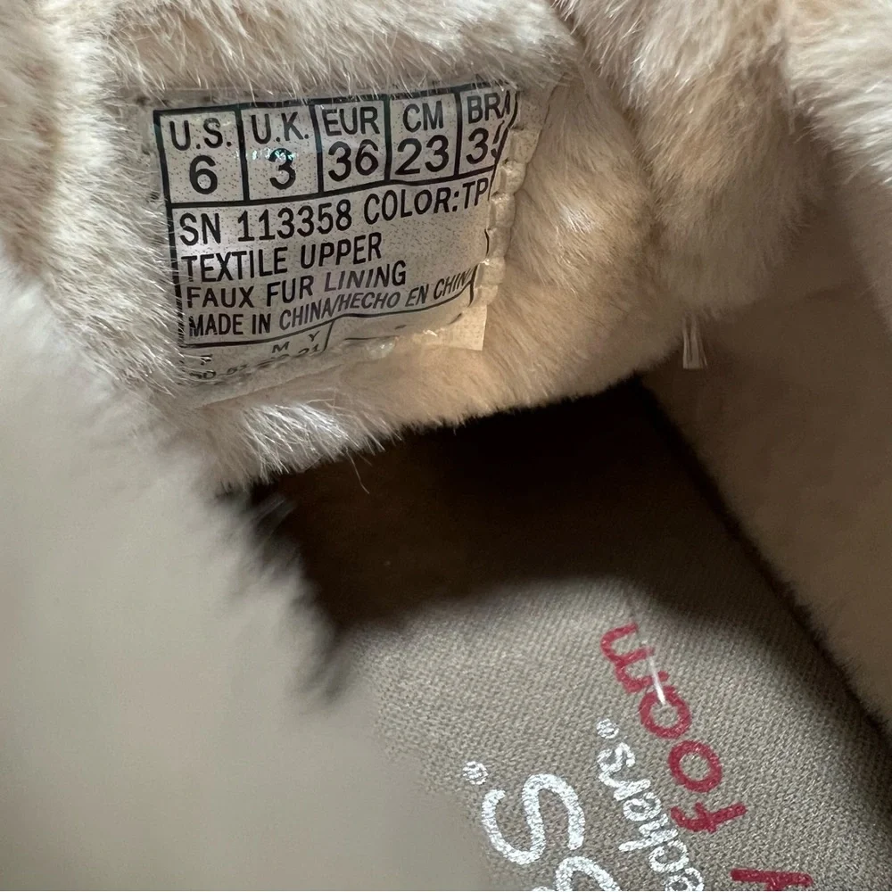 BOBS Skechers Chill Lugs Snuggle Life Taupe Faux Fur Boots Womens 6 NWT